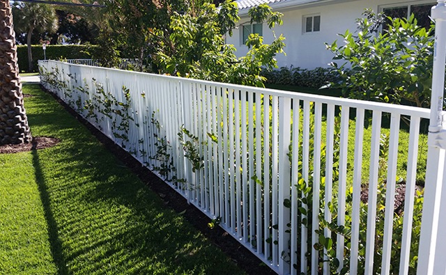 Vinyl Fence Installation - Handyman Group SFL
